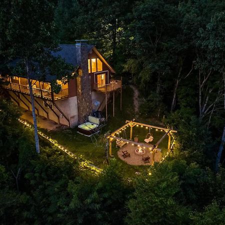 Maggie Valley Cabin With Beautiful Mountain Views, Hottub, Pet Friendly, Gameroom, Fireplace Zewnętrze zdjęcie