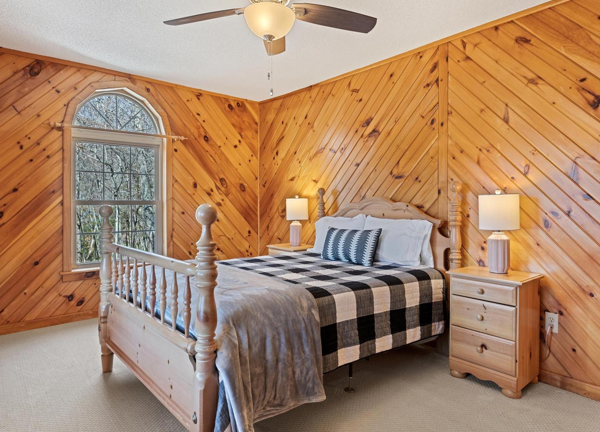 Maggie Valley Cabin With Beautiful Mountain Views, Hottub, Pet Friendly, Gameroom, Fireplace Zewnętrze zdjęcie
