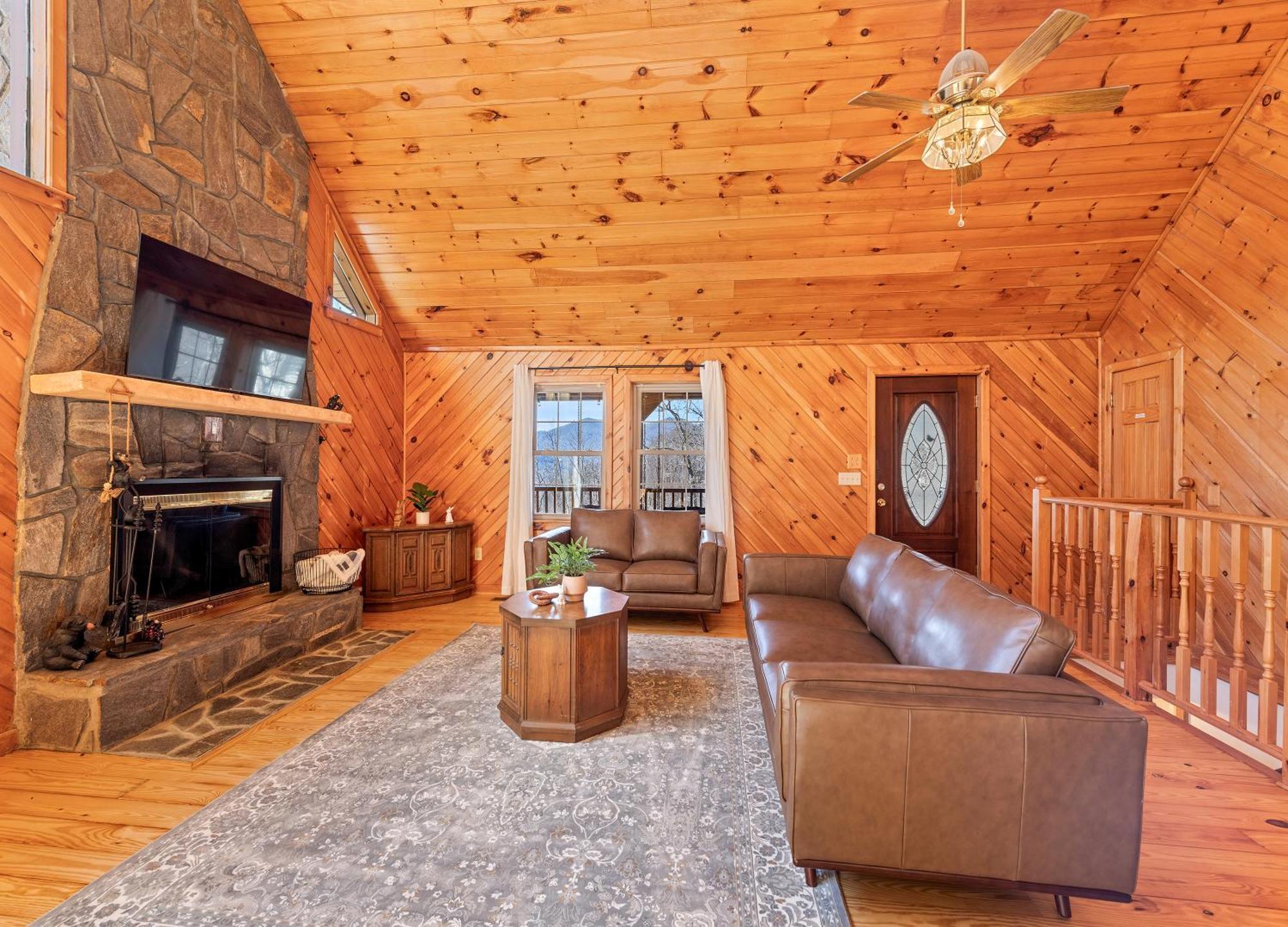 Maggie Valley Cabin With Beautiful Mountain Views, Hottub, Pet Friendly, Gameroom, Fireplace Zewnętrze zdjęcie