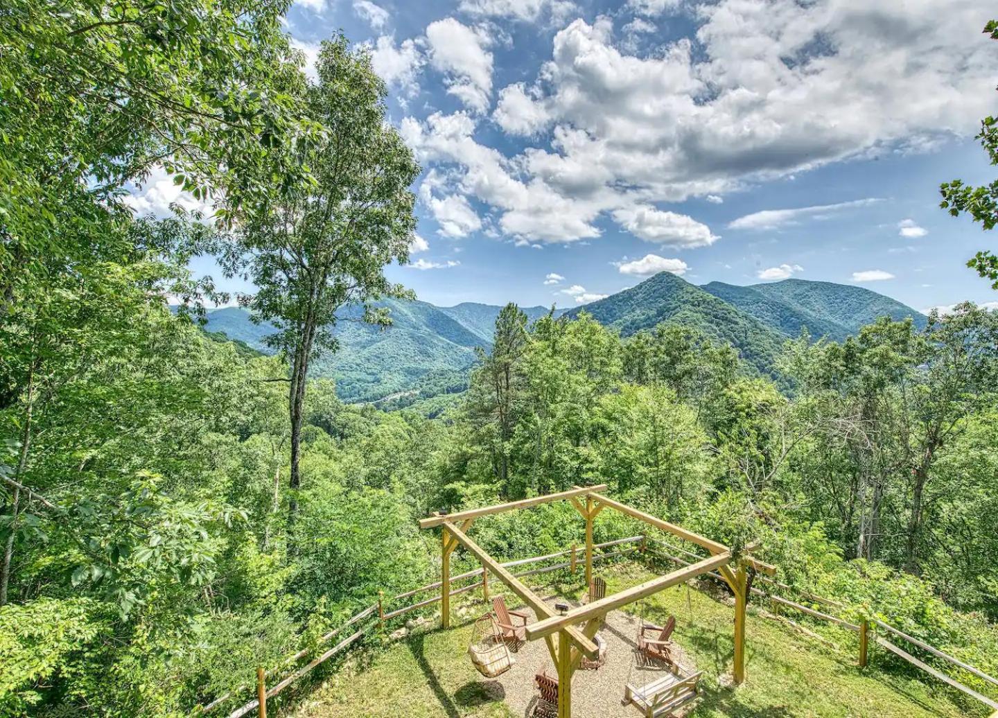 Maggie Valley Cabin With Beautiful Mountain Views, Hottub, Pet Friendly, Gameroom, Fireplace Zewnętrze zdjęcie