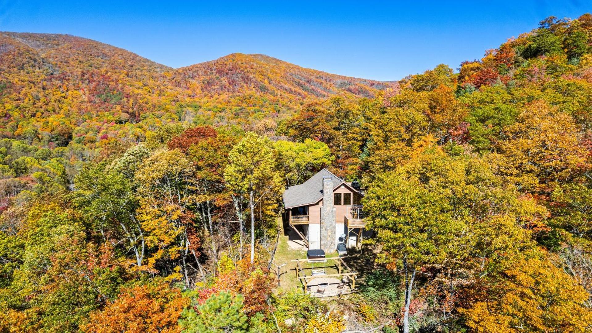 Maggie Valley Cabin With Beautiful Mountain Views, Hottub, Pet Friendly, Gameroom, Fireplace Zewnętrze zdjęcie